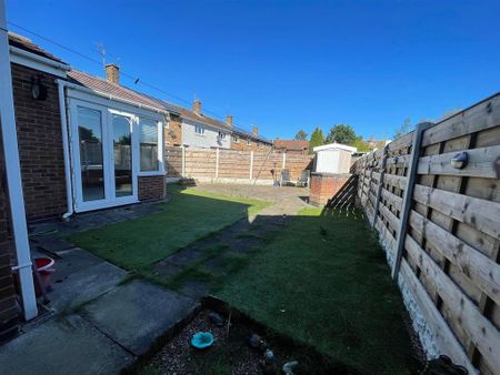 3 bedroom house to rent - Photo 2