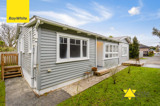 75A Glendale Road, Glen Eden - Photo 1