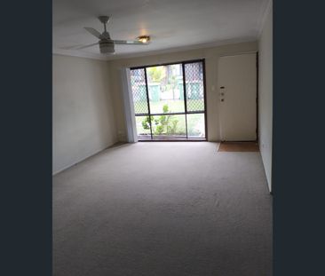 4/31 Nyanza Street, Woodridge, Qld 4114 - Photo 3