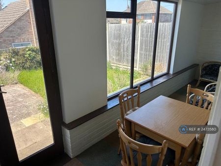 2 bedroom bungalow to rent - Photo 5