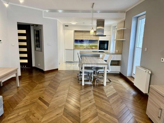 Mieszkanie na Wynajem, 69.80m - Zdjęcie 1