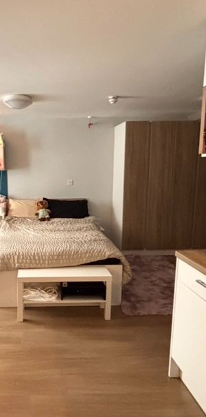 Studio Flat, Haddington Place, EH7 - Photo 1