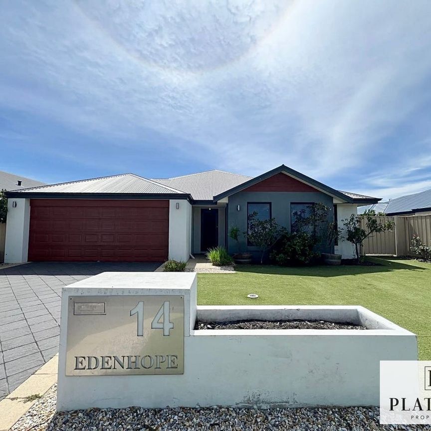 Spacious & Modern 4-Bedroom Family Home in Kingston - Photo 1