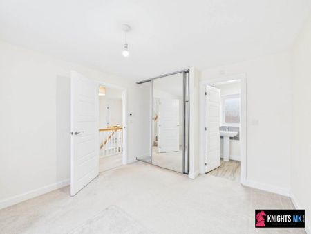 4 bedroom detached house to rent - Photo 4