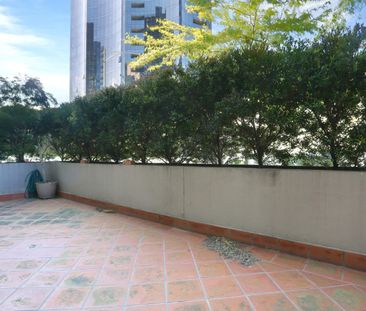 3/15 Queens Road, Melbourne VIC 3004 - Photo 3