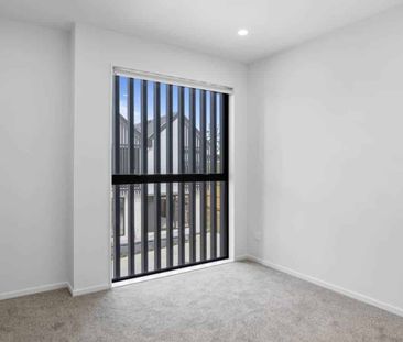 Stylish & Contemporary 2 Bed! - Photo 5