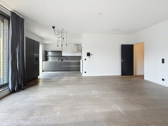 Flat - for rent - Photo 1