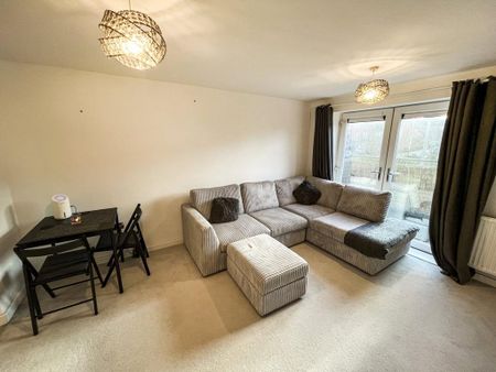 1 bedroom flat to rent - Photo 2