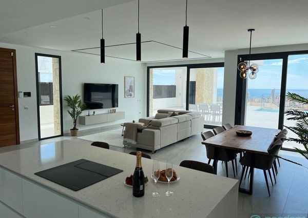 Luxury Villa for rent in Alicante, Valencia