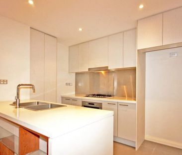 Spacious Modern Apartment 2 Beds + Study | As 3 beds - Photo 3