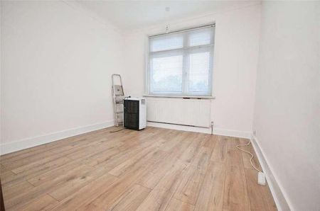 Carlton Road, Gidea Park, Essex, RM2 - Photo 5