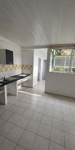 Fort de France - Appartement - F2 - Photo 3