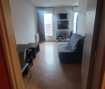 Location Appartement 2 pièces 31m² - Photo 1