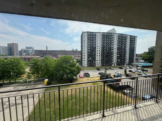 For Lease - 135 Tyndall Avenue Unit# 0521, Toronto, Ontario - Photo 1