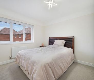 4 bedroom detached house to rent - Photo 3