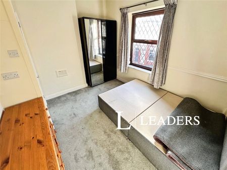 2 bedroom house to rent Langley Street, Stoke-on-Trent, Staffordshire, ST4 - Photo 5