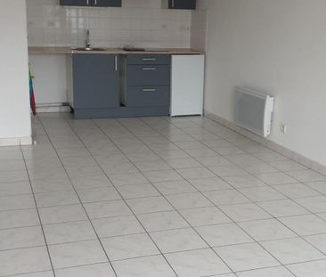 A louer : Appartement T2 - 53m² - Saint-Quentin (02100) - Photo 3