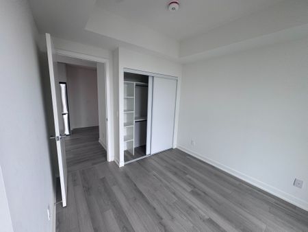 For Lease - #1309 - 3079 Trafalgar Road, Oakville, Ontario - Photo 2