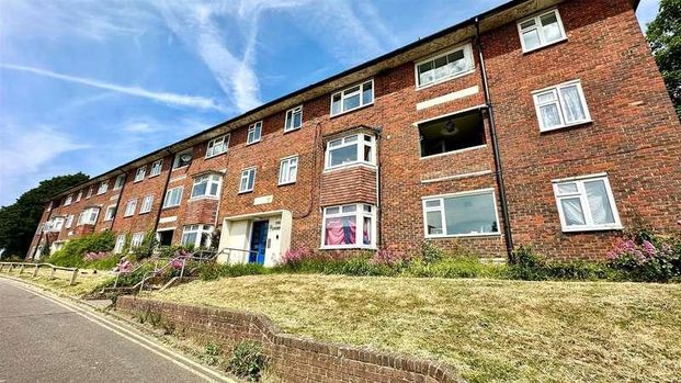 Canterbury Drive, Brighton, BN2 - Photo 1