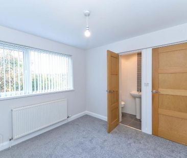 52 Cumberland Park, Dundonald, Belfast, BT16 2AZ - Photo 4