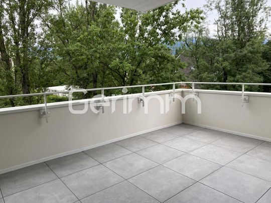 Location Appartement 3 pièces 60,50 m² - Photo 1