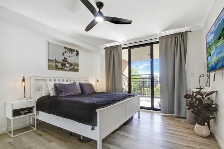 Convenience Plus! - Photo 2