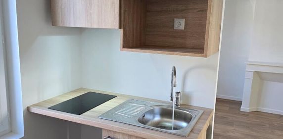 APPARTEMENT A LOUER BEAUVAIS 1 PIECE 22.7 M² - Photo 2