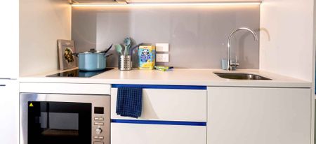 Signature Plus Studio, Double Bed with With Balcony - Photo 3