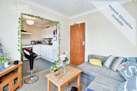 3 bedroom end of terrace house to rent - Photo 2