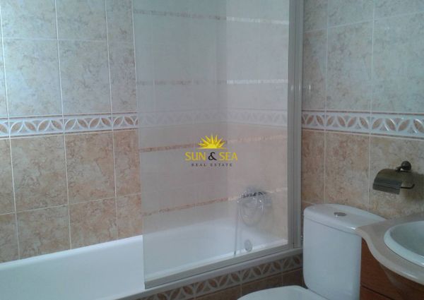 THREE-BEDROOM APARTMENT – ALMORADÍ