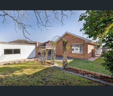 13 Finch Street, Burwood, Vic 3125 - Photo 1