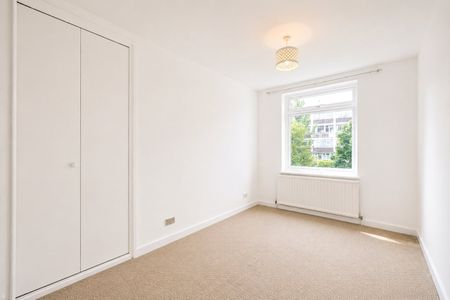 Kersfield Road, London, SW15 3HL - Photo 2