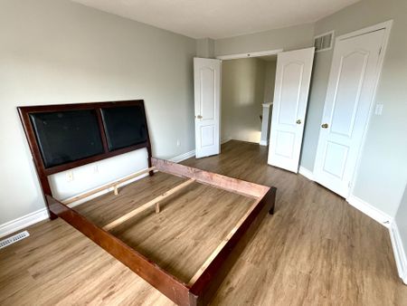 For Lease - 3030 Breakwater Court Unit# 56, Mississauga, Ontario - Photo 5