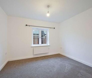 Grove Road, Sutton, SM1 - Photo 2