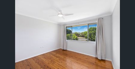 Immaculately Presented Beachside Cottage - Photo 2