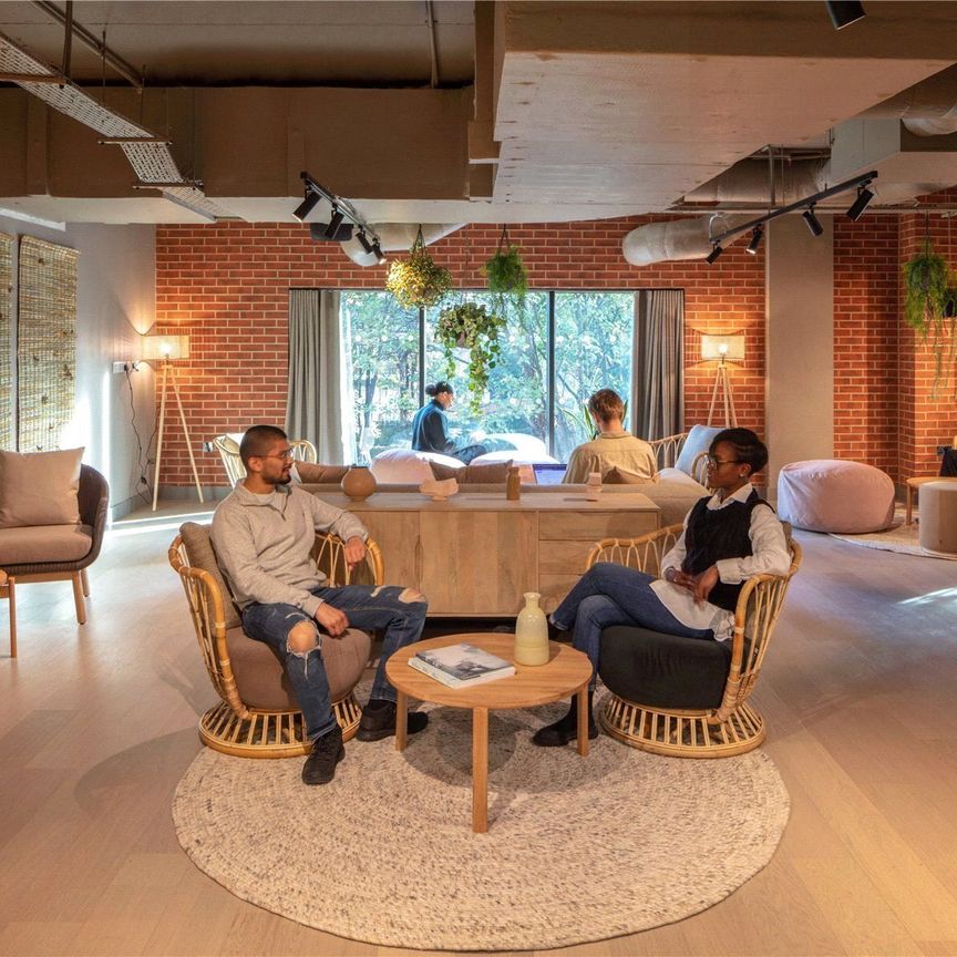 Roomy, Sunday Mills, Trewint Street,, Earlsfield,, SW18 flat to rent - Photo 1