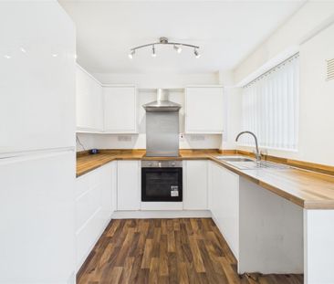 3 bedroom Town house to rent - Photo 6