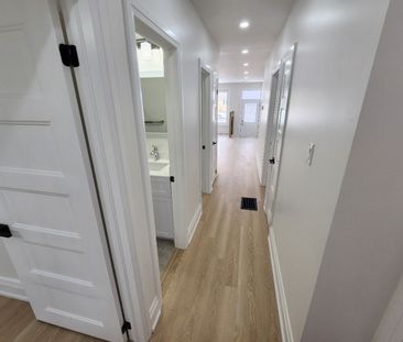 For Lease - 31 Bailey Crescent Unit# Main, Aurora, Ontario - Photo 1