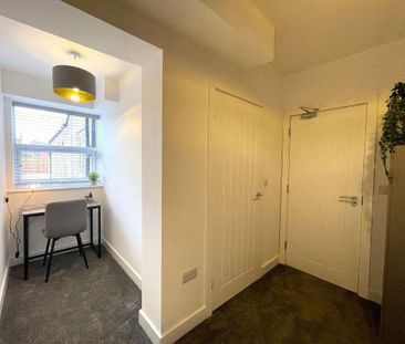 1 bedroom in a house share to rent - Photo 3