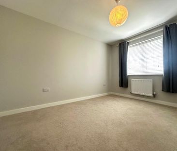 2 bedroom property to rent - Photo 3