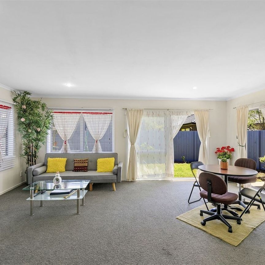 11 Hauora Lane, Taita - Photo 1