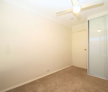 Well Presented Three Bedroom Villa - Photo 3