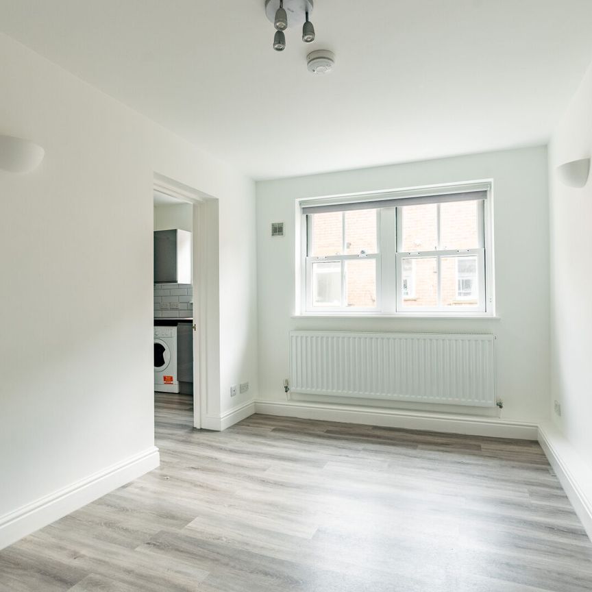 Available unfurnished from 15/03/2026 - Photo 1