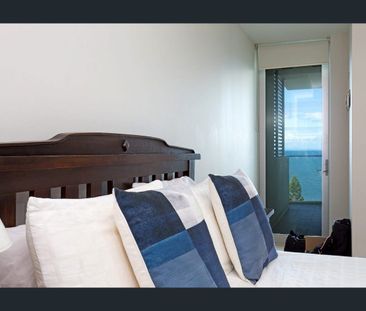 Stunning Waterfront Apartment with Unbeatable Views and Resort-Styl... - Photo 2