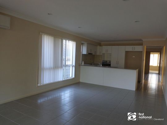 Stunning Family Home at 24 Parkview Drive, Springfield Lakes - Photo 1