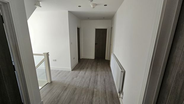Hilliers Road, Croydon, CR0 4 - Photo 1
