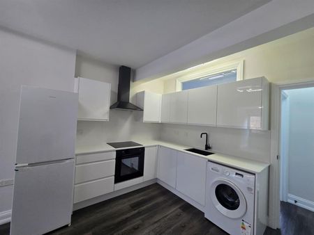 Nasmyth Street, London W6 - Photo 3