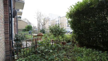 Windmill Lane – Room 4 - Photo 4