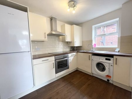 Holdenhurst Road, Bournemouth, - Photo 2