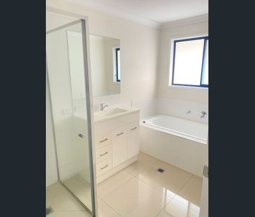 82 Pepper Tree Drive, Holmview, Qld 4207 - Photo 2